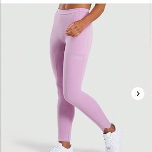 BNWT Gym Shark Ori Leggings